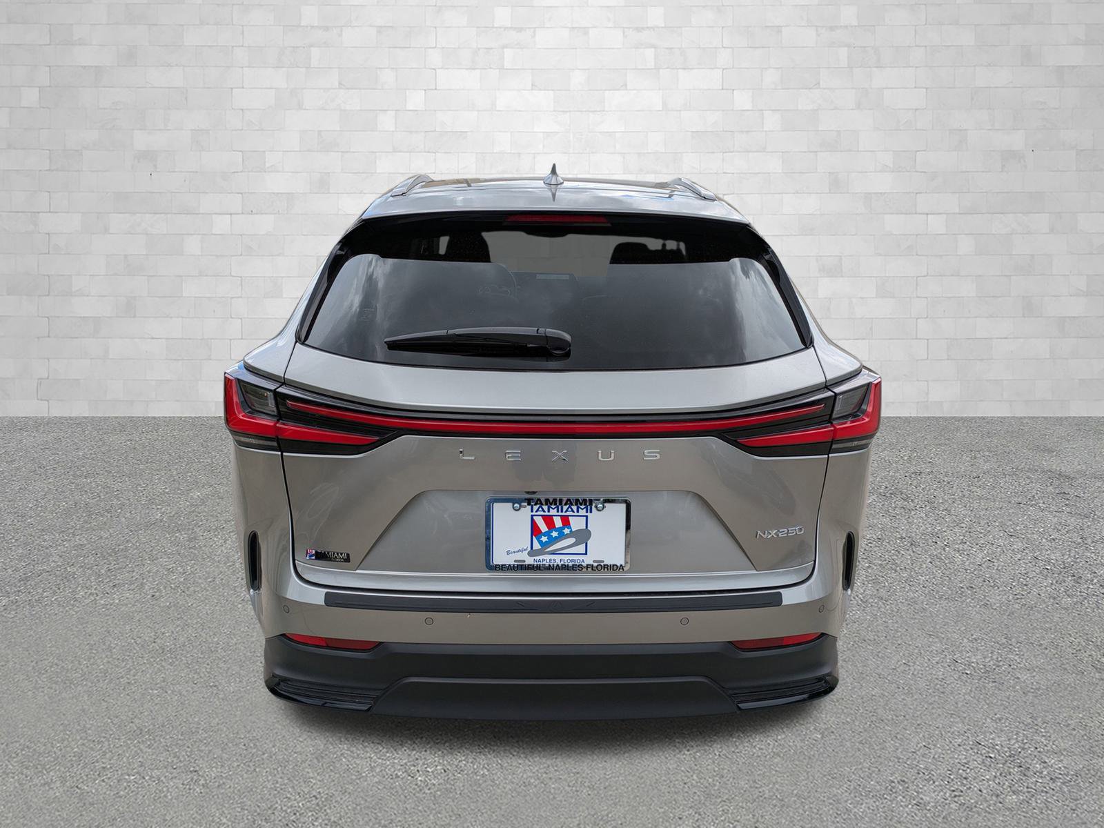 2022 Lexus NX 250 Premium photo 3