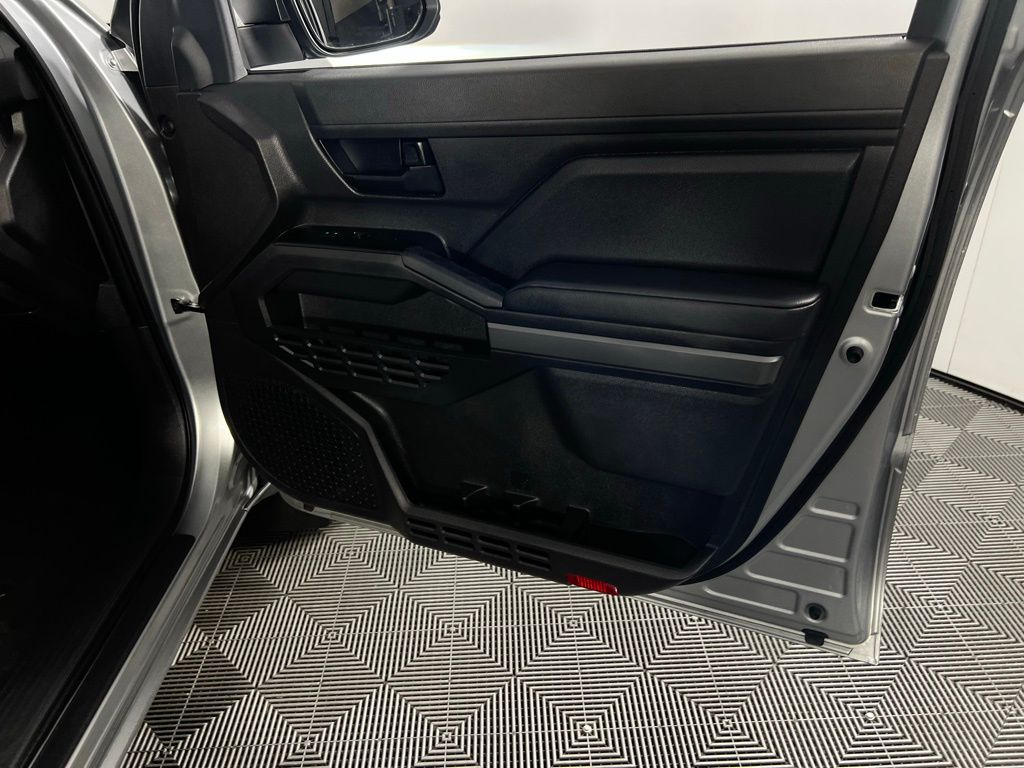 2024 Toyota Tacoma SR5 photo 24
