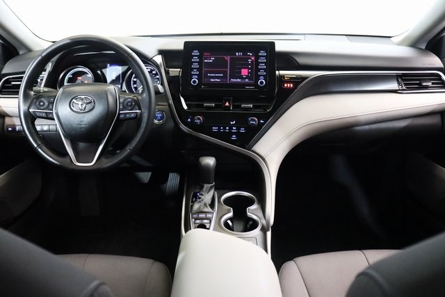 2023 Toyota Camry Hybrid LE photo 19