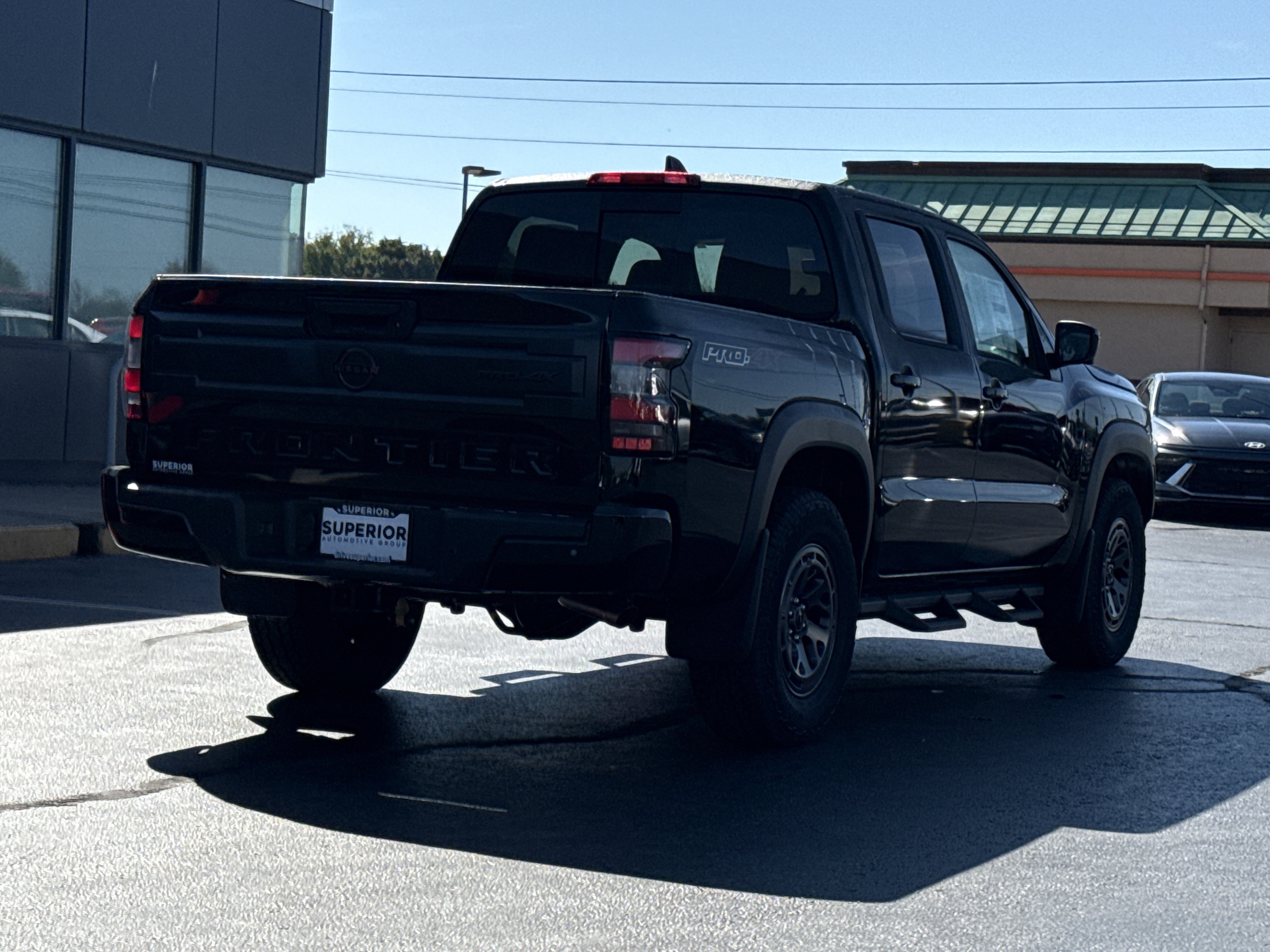 2026 Nissan Frontier Crew Cab PRO-4X photo 2