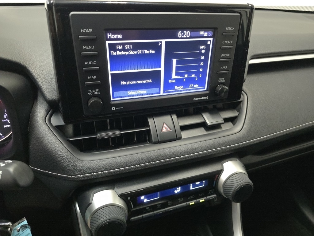 2022 Toyota RAV4 LE photo 26