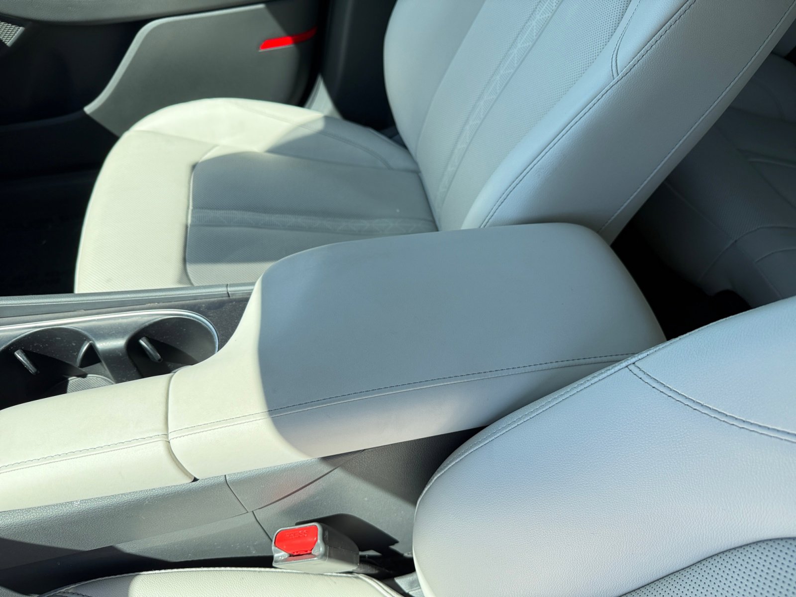 2025 Hyundai Sonata Hybrid Limited photo 14