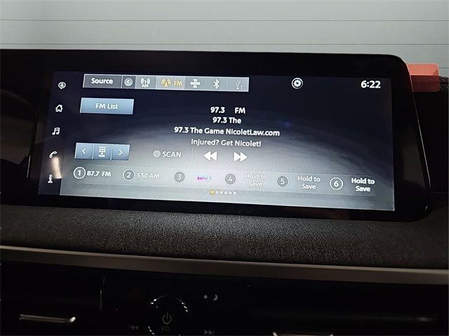 2025 Nissan Kicks SV photo 15