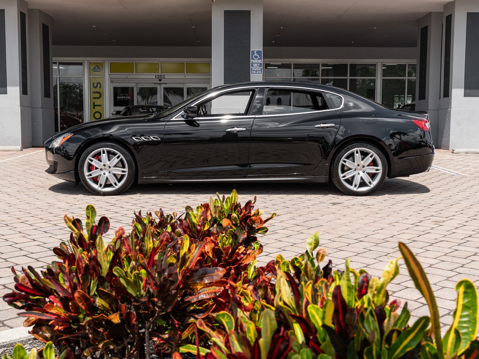 2014 Maserati Quattroporte GTS photo 7