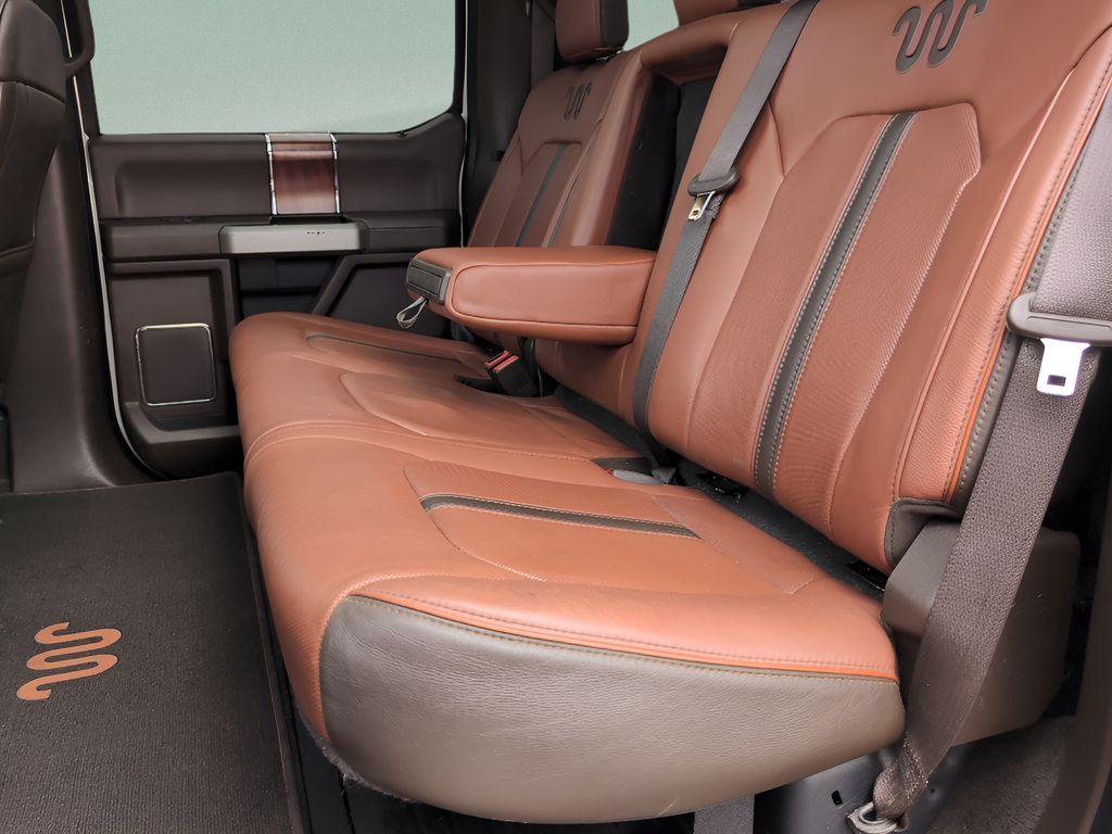 2018 Ford F-350 King Ranch photo 29
