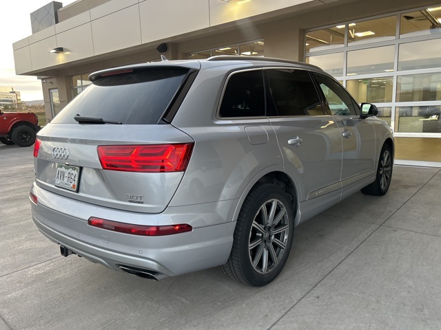 2018 Audi Q7 3.0T Prestige photo 3