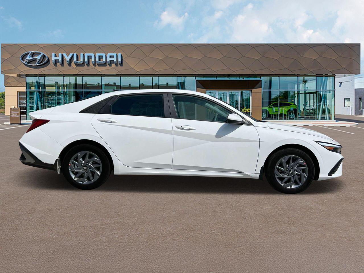 2025 Hyundai Elantra Hybrid Blue photo 9
