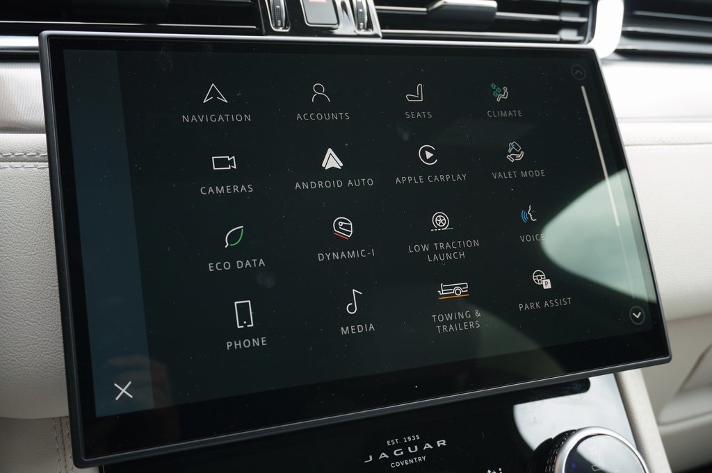 2025 JAGUAR F-PACE - Image 20