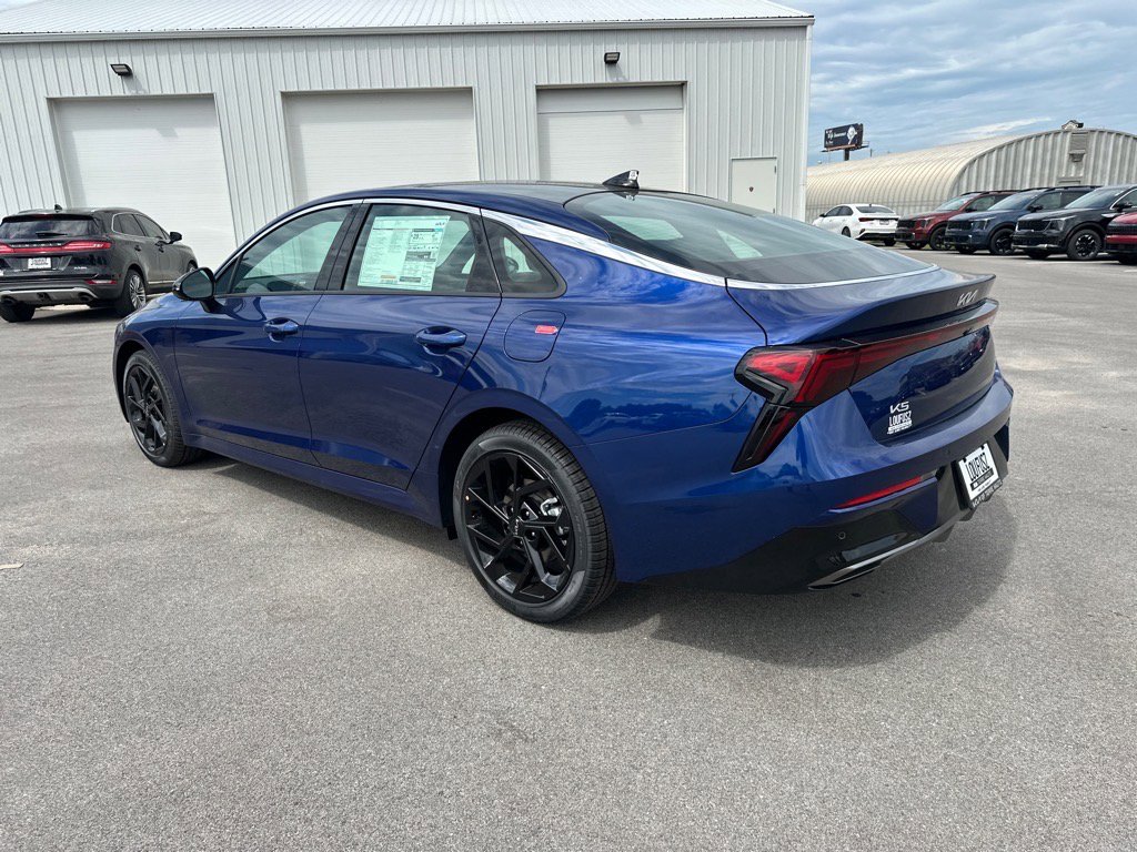 2026 Kia K5 GT-Line photo 4