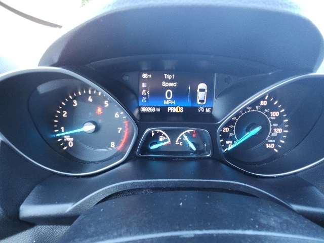 2017 Ford Escape SE photo 16