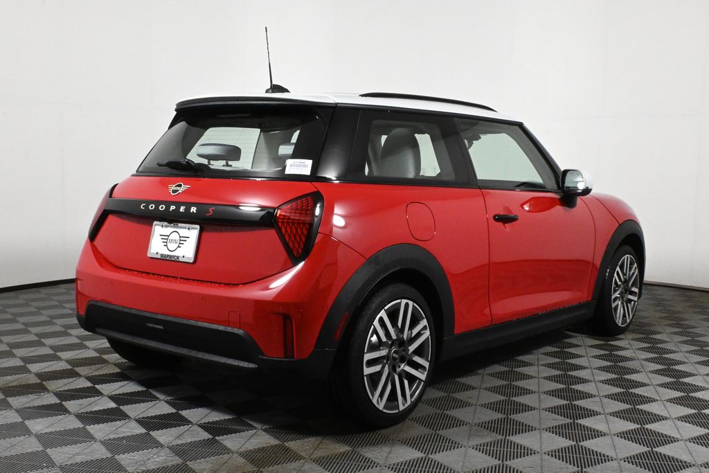 2025 Mini Cooper Hardtop 2 Door Signature photo 7