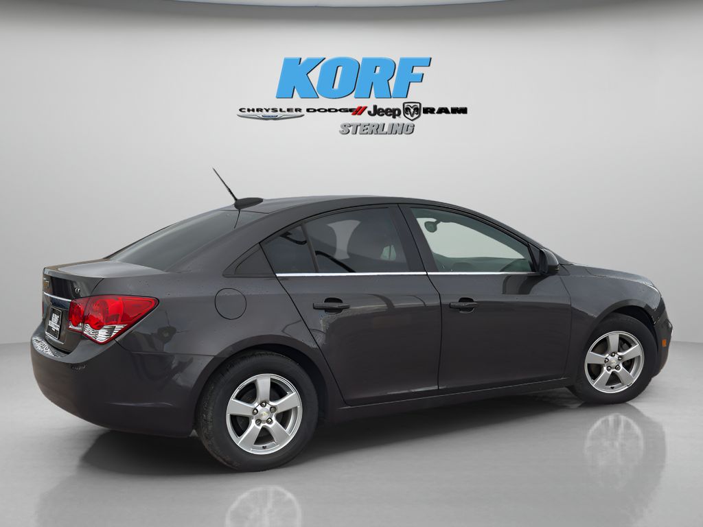 2016 Chevrolet Cruze LT photo 4