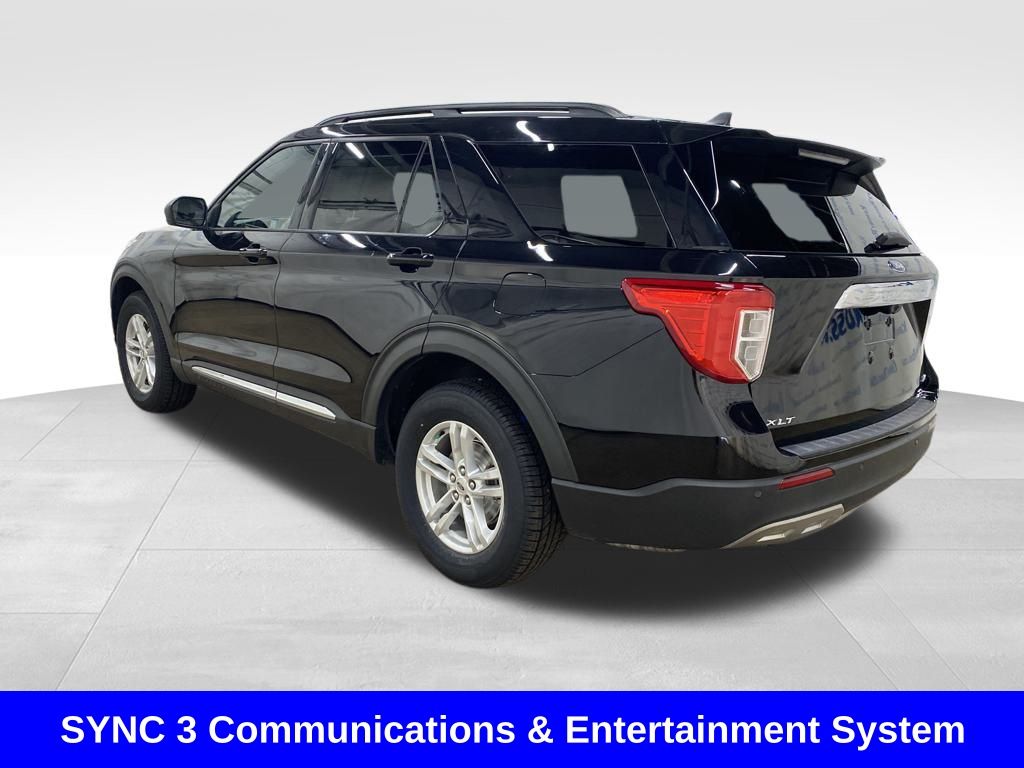 2021 Ford Explorer XLT photo 2