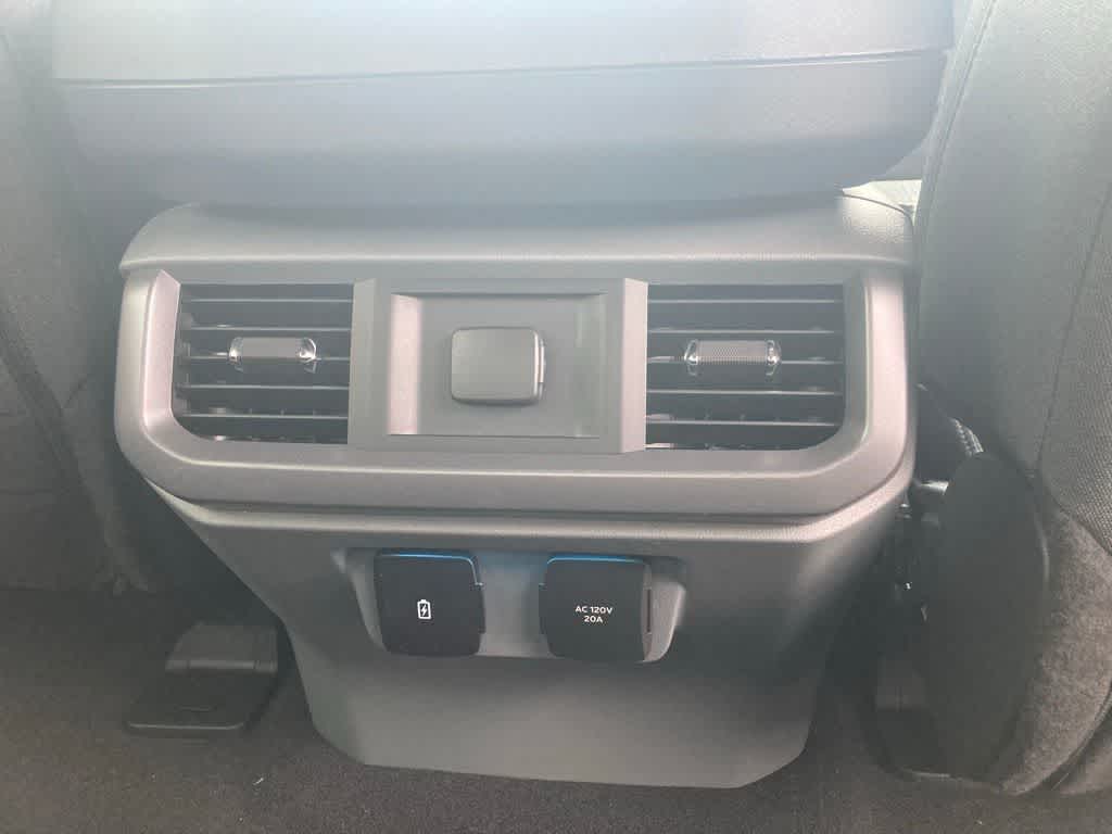 2025 Ford F-150 XLT photo 47