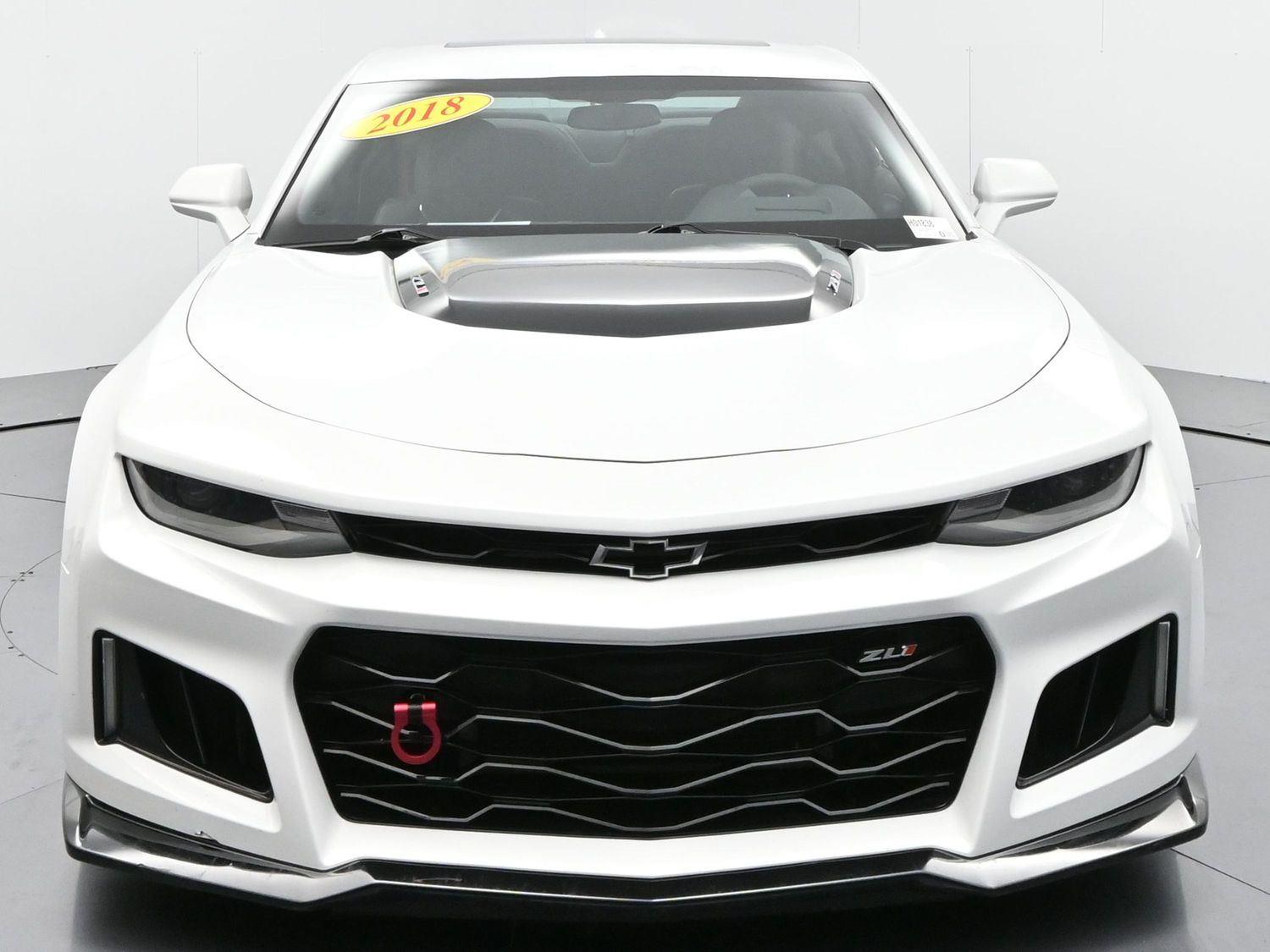 2018 Chevrolet Camaro ZL1 photo 2
