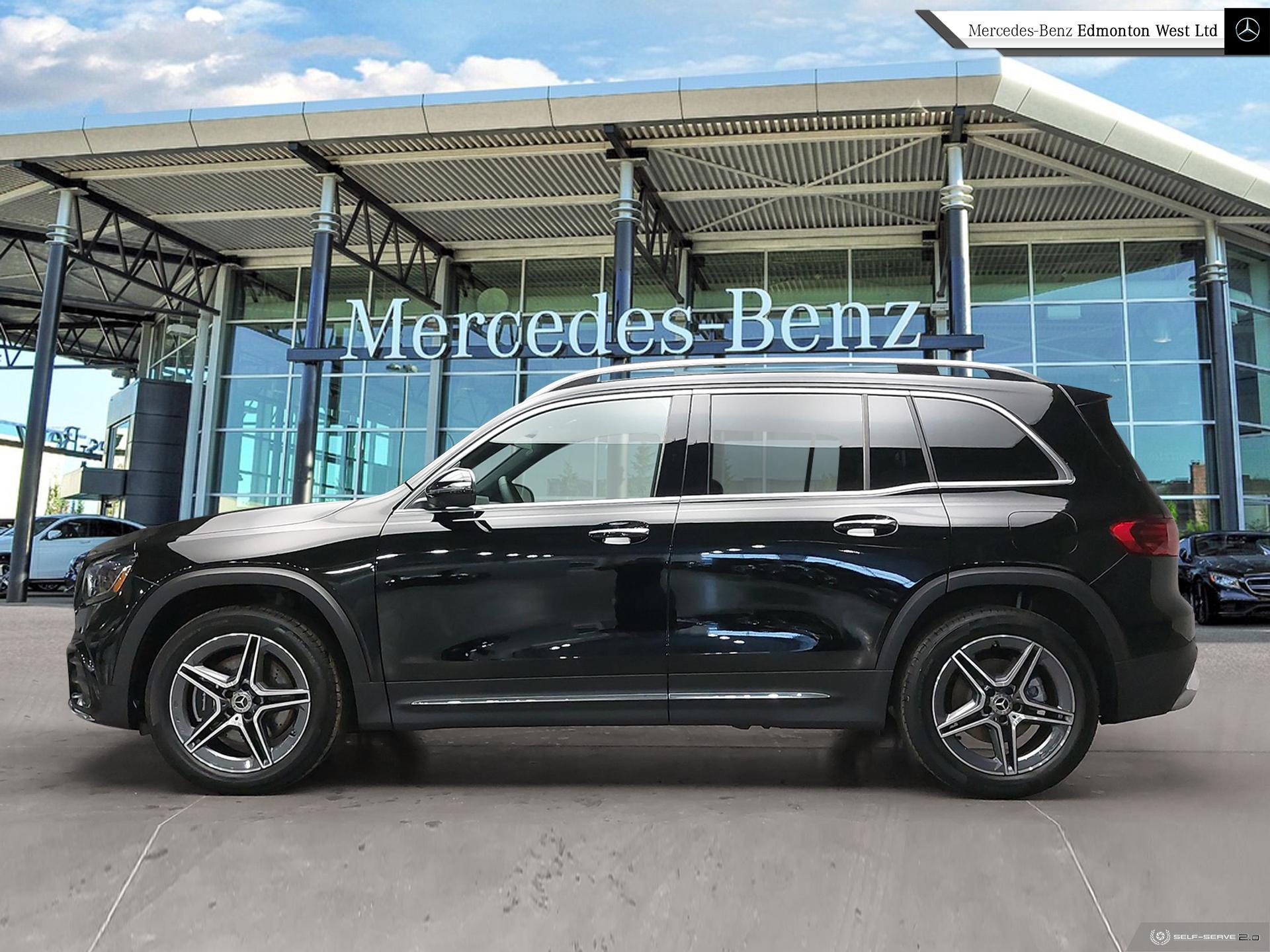 2025 Mercedes Benz GLB 250 4MATIC photo 2