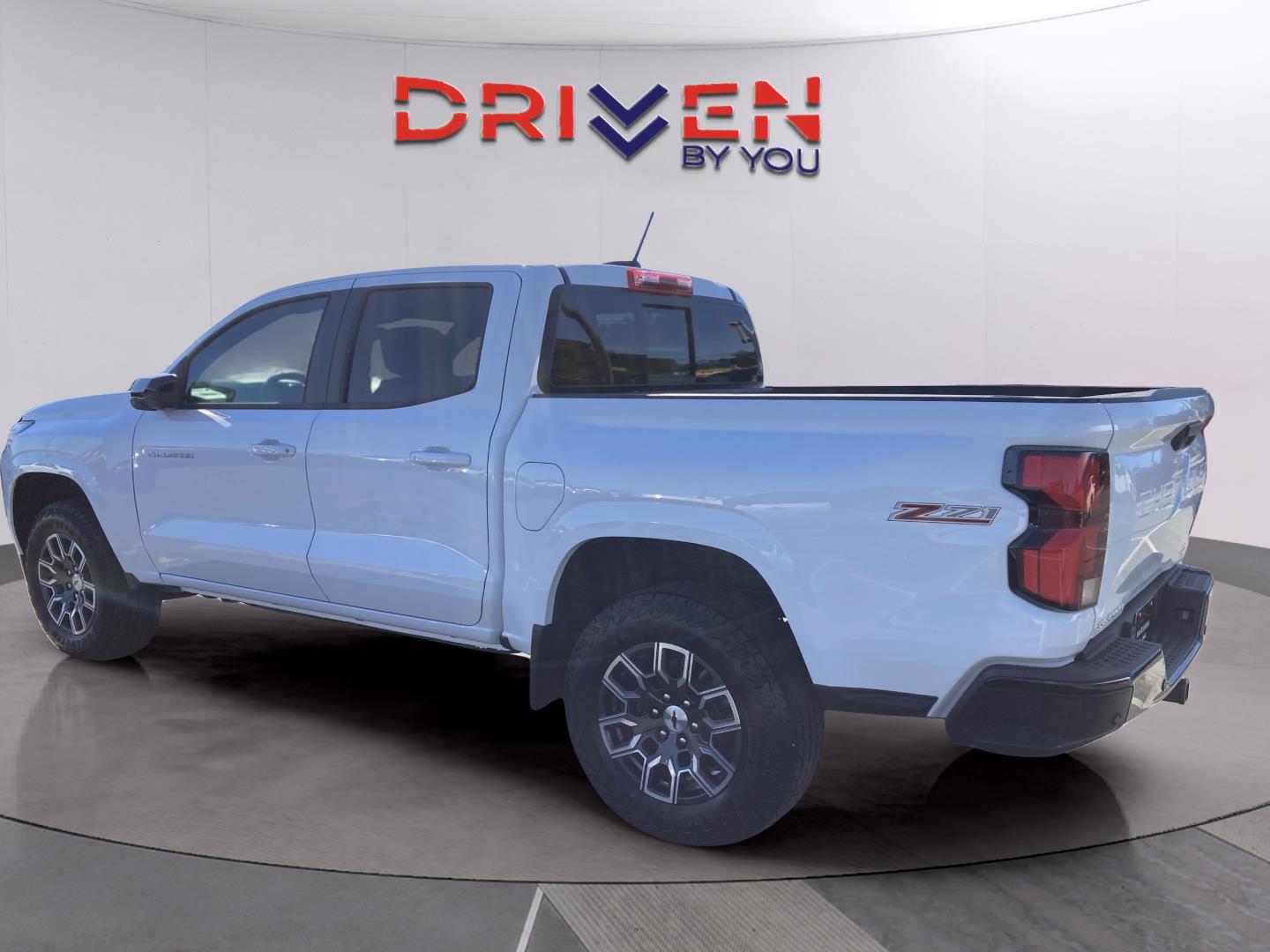 2026 Chevrolet Colorado Z71 photo 3