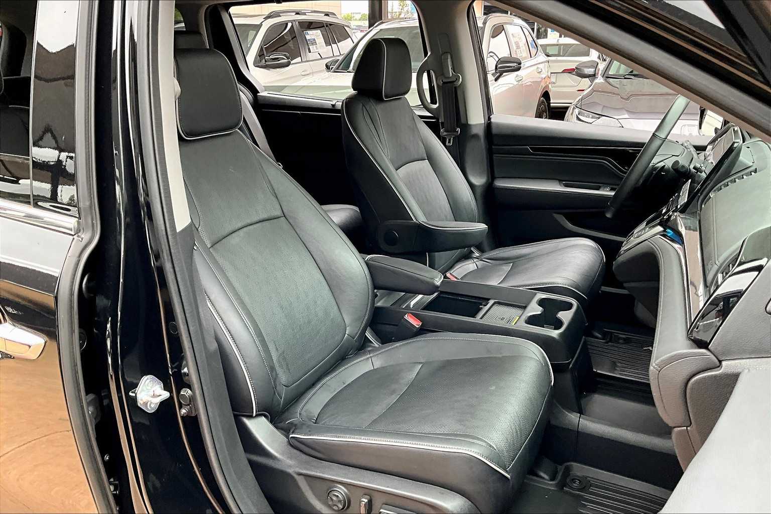2023 Honda Odyssey Elite photo 8