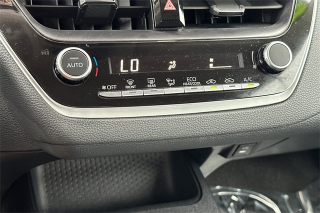 2024 Toyota Corolla LE photo 17