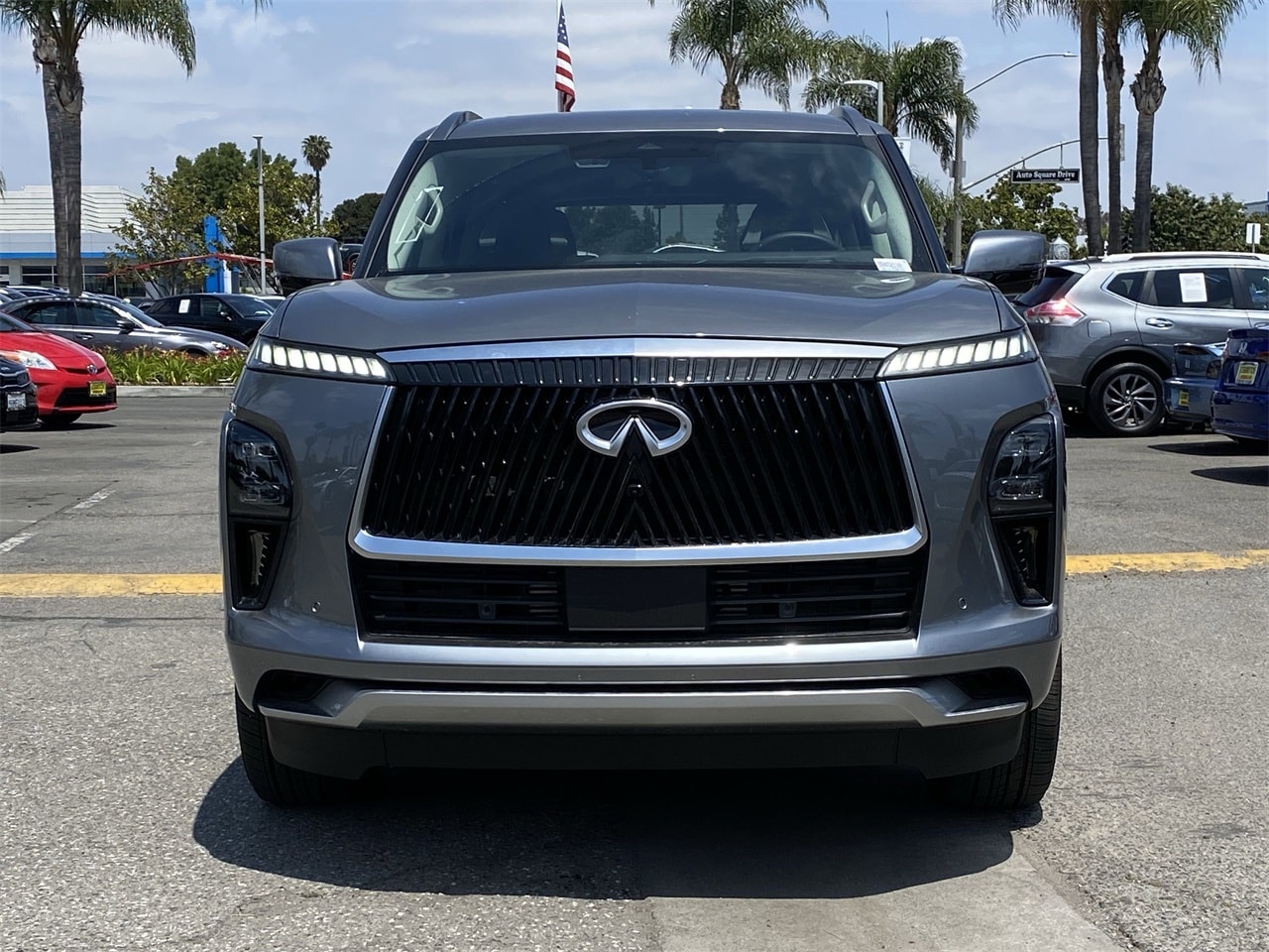 2025 Infiniti QX80 Sensory photo 2