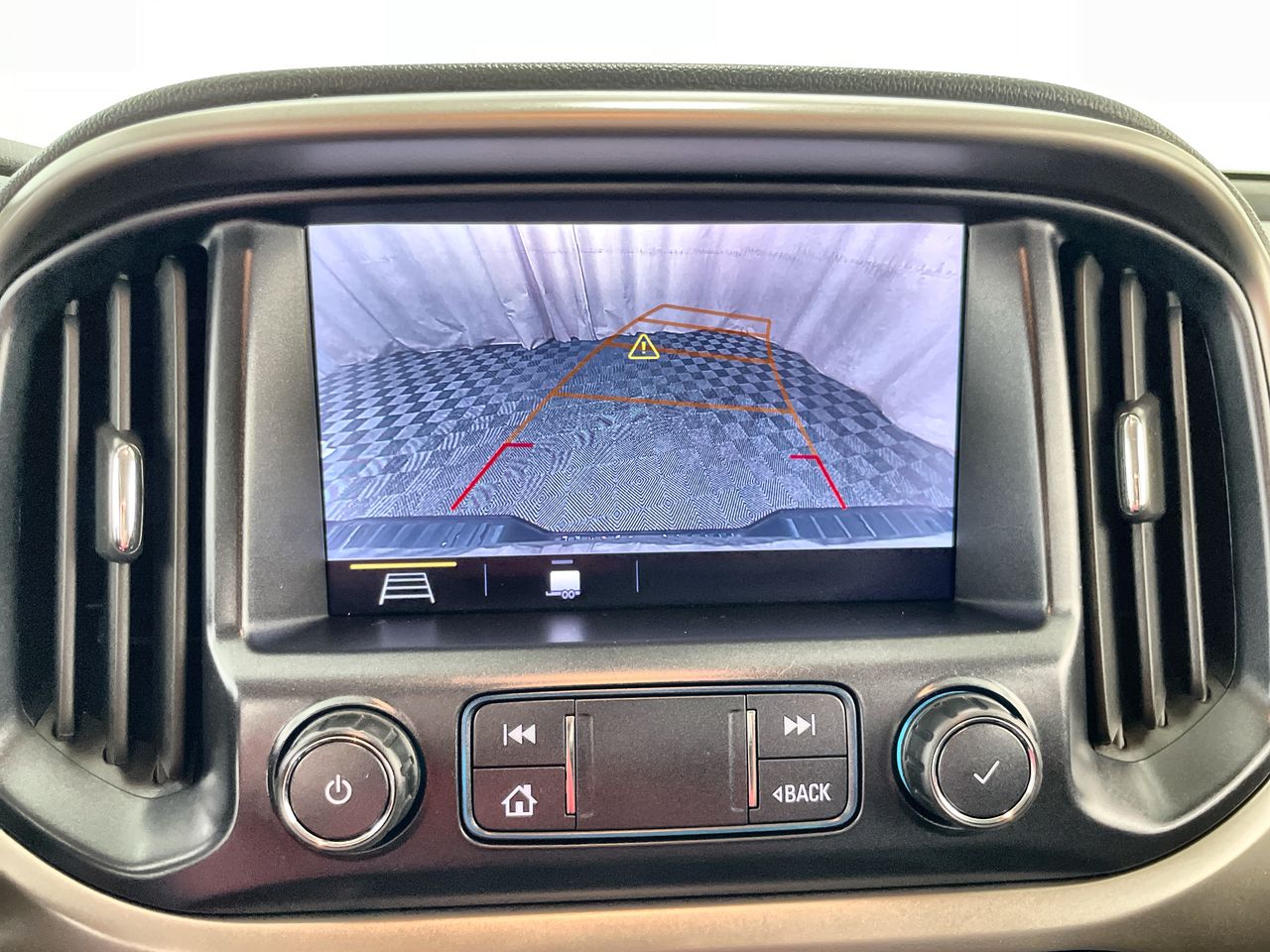 2020 Chevrolet Colorado Z71 photo 16