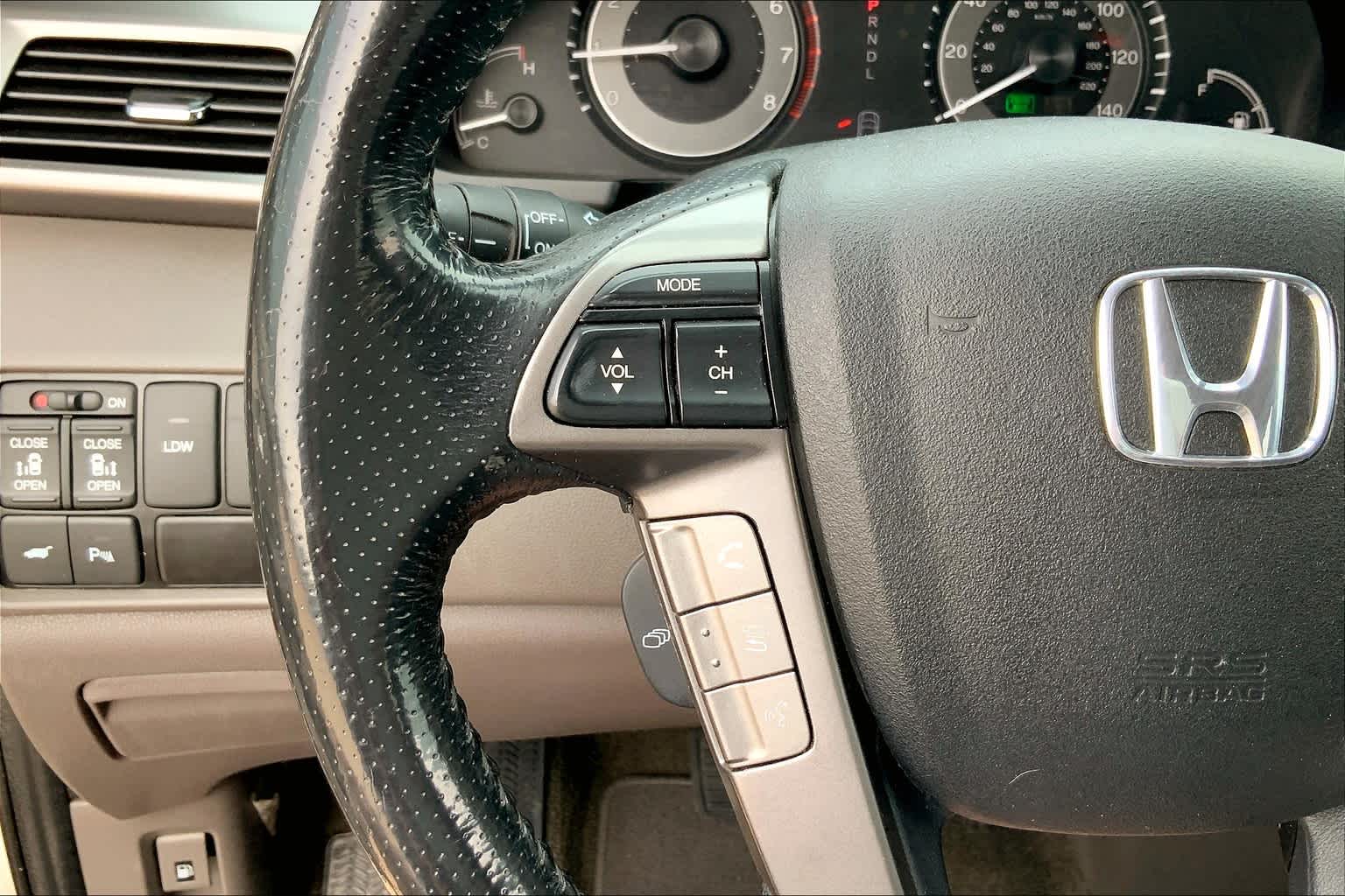 2015 Honda Odyssey Touring Elite photo 20
