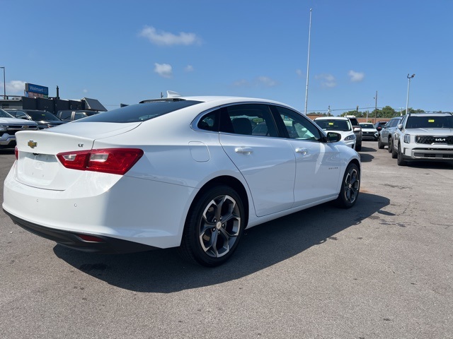 2023 Chevrolet Malibu 1LT photo 4