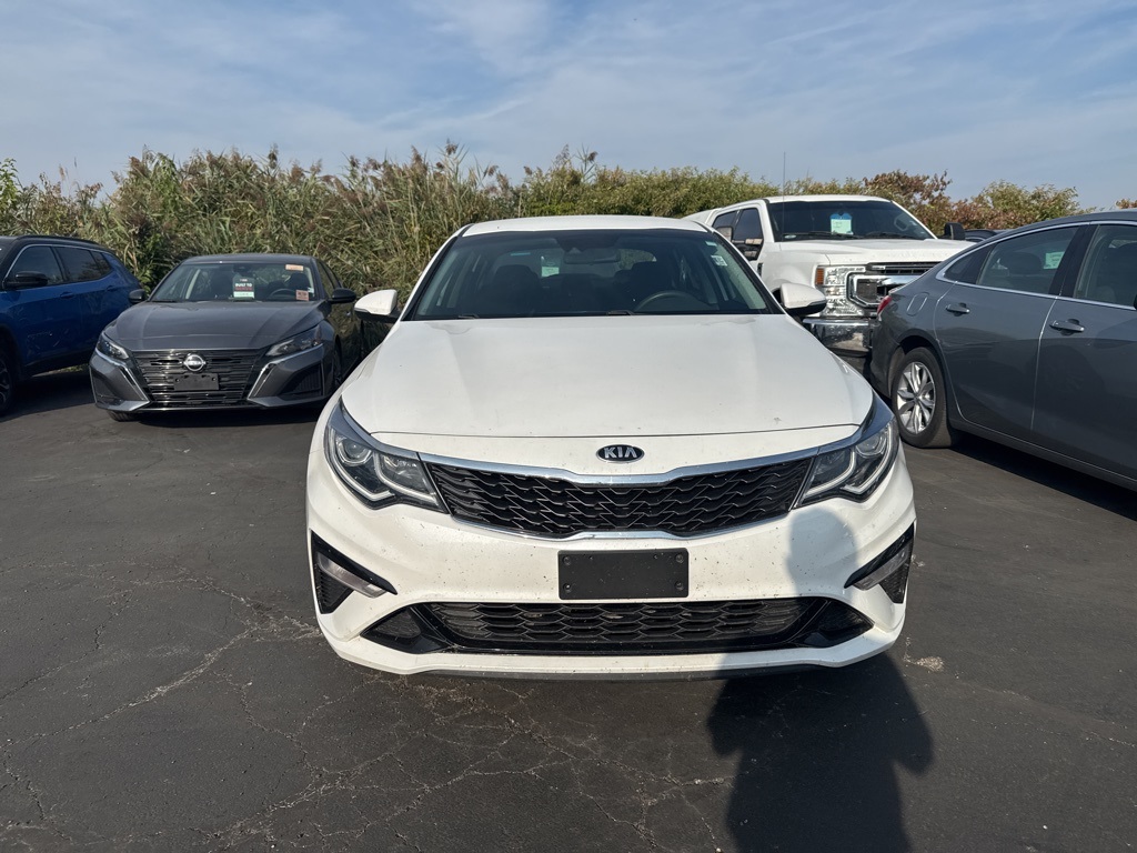 2020 Kia Optima LX photo 2