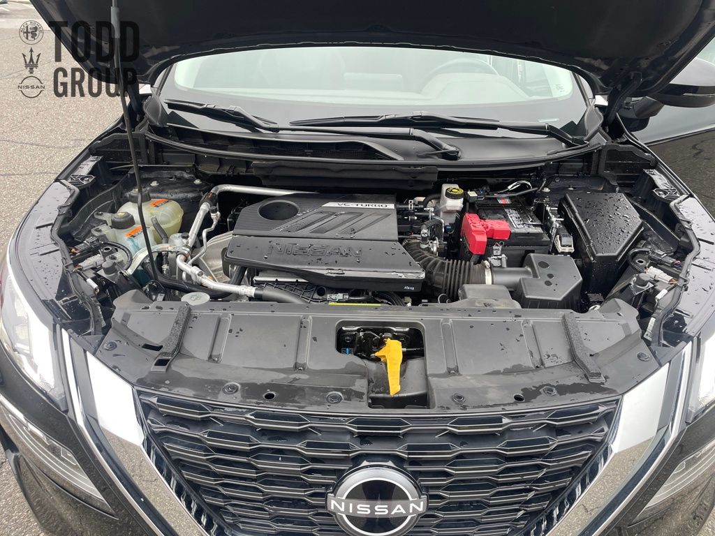 2022 Nissan Rogue SV photo 16