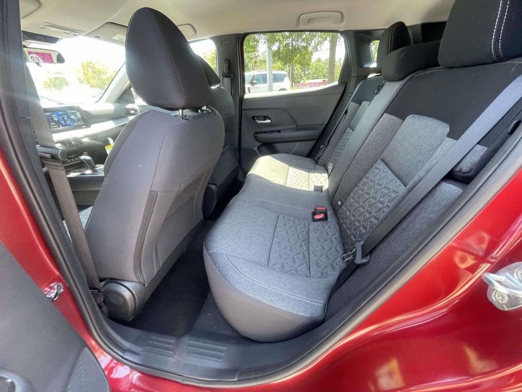 2026 Nissan Kicks SV photo 8