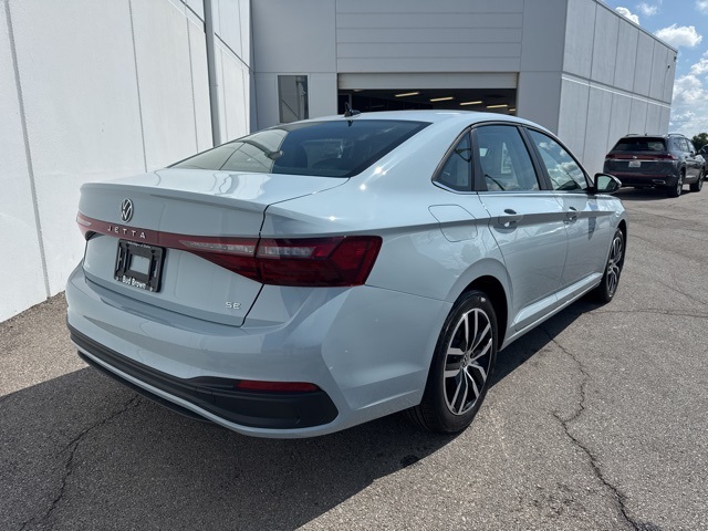 2025 Volkswagen Jetta 1.5T SE photo 5