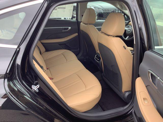 2025 Hyundai Sonata Hybrid Limited photo 12