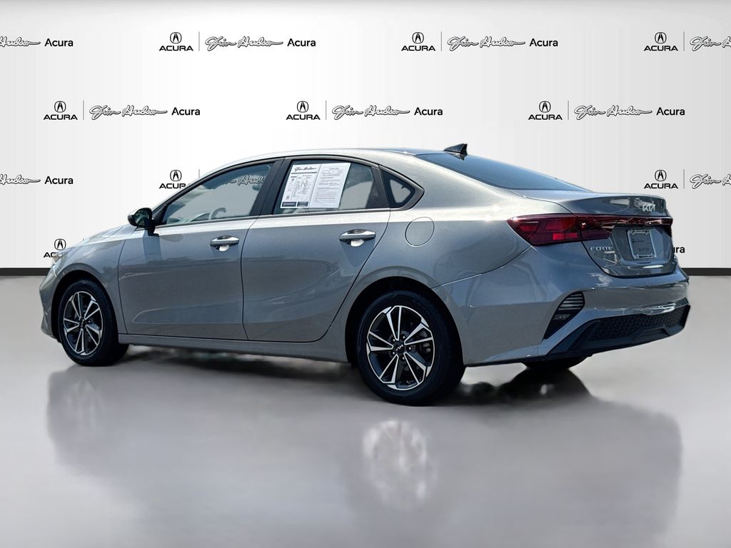 2023 Kia Forte LXS photo 4