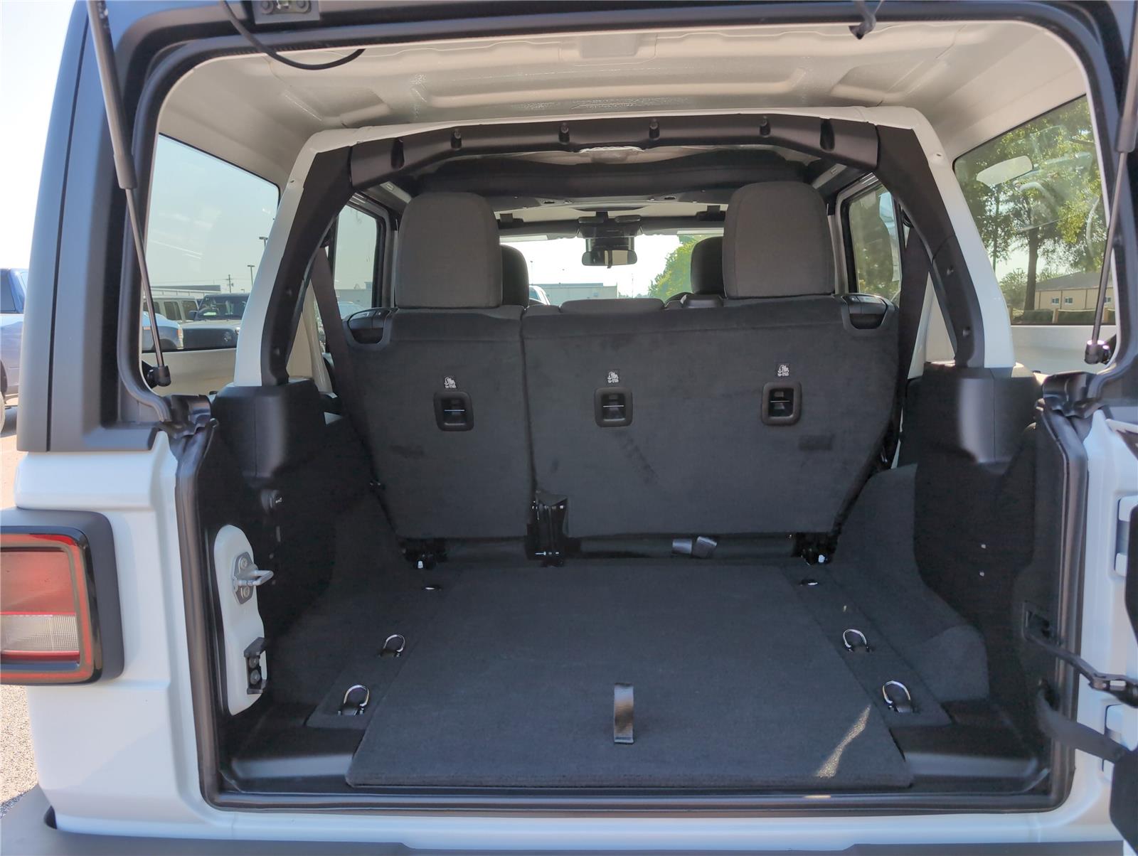 2025 Jeep Wrangler Sport S photo 28