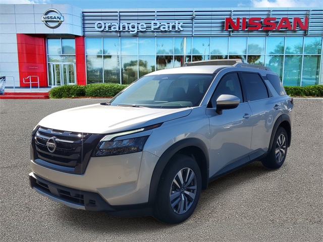 2025 Nissan Pathfinder SL photo 4