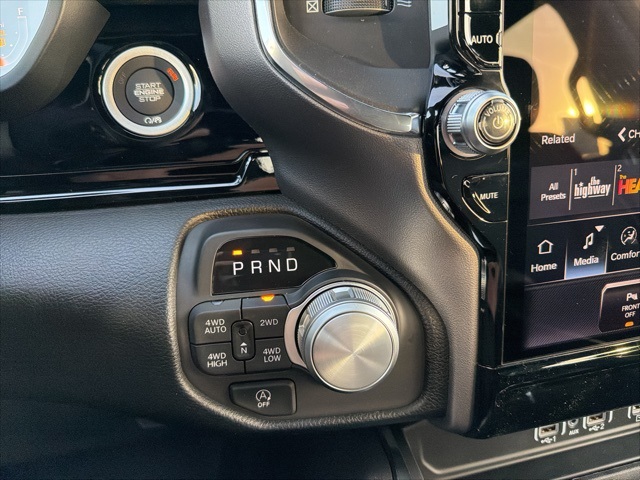 2026 Ram 1500 Laramie photo 17