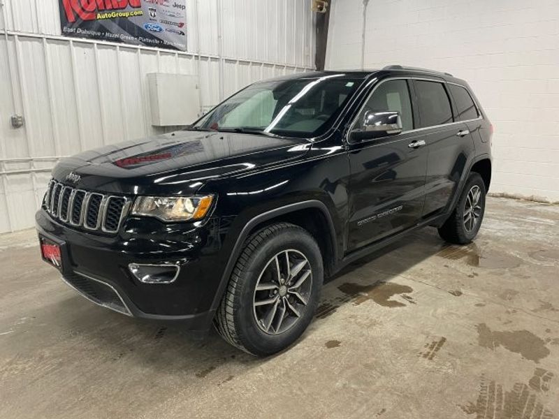 2018 Jeep Grand Cherokee Limited's photo