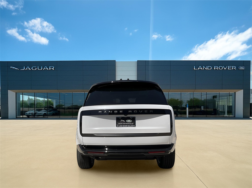 2025 Land Rover Range Rover SE photo 2