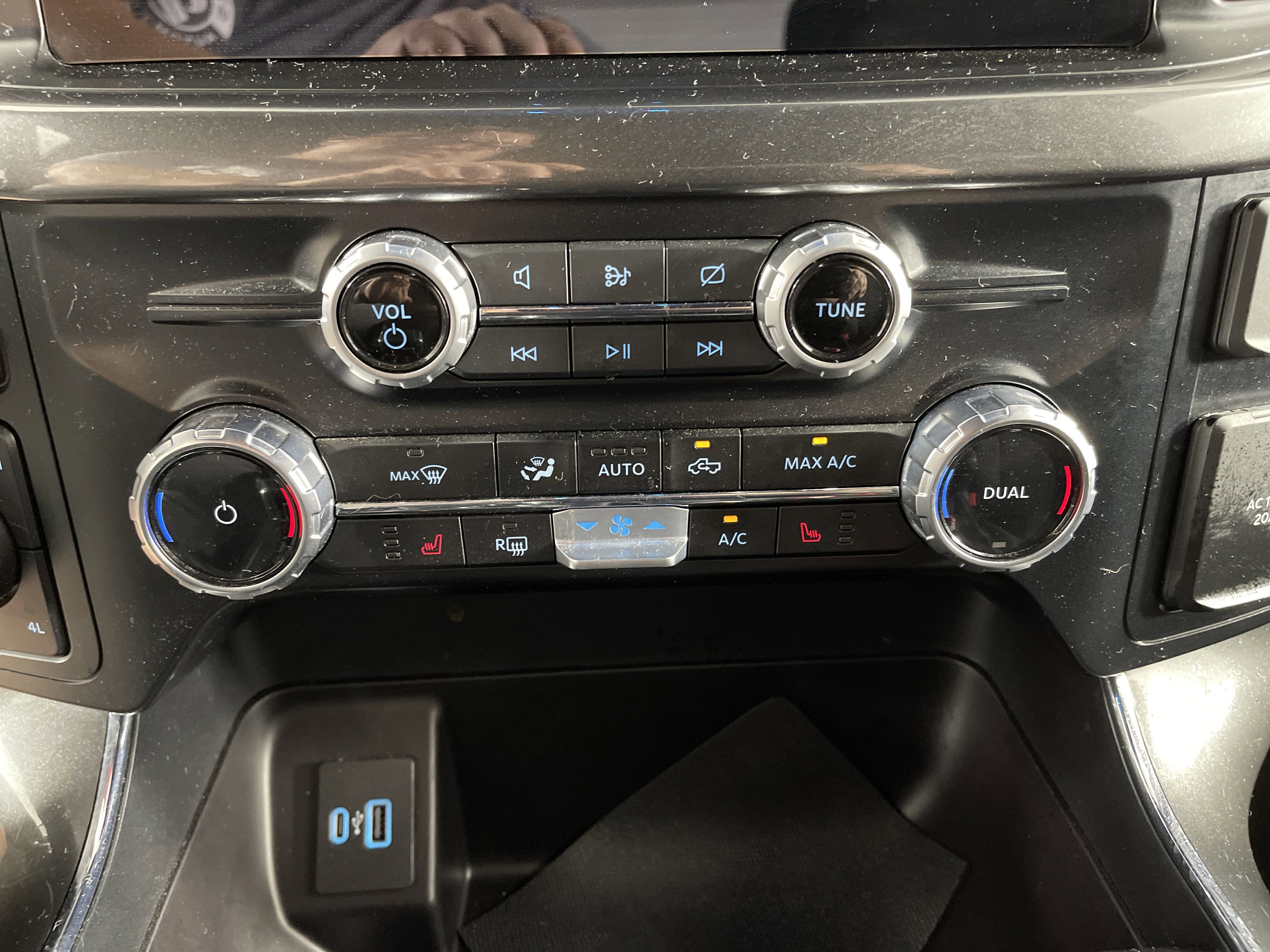 2023 Ford F-150 XL photo 11