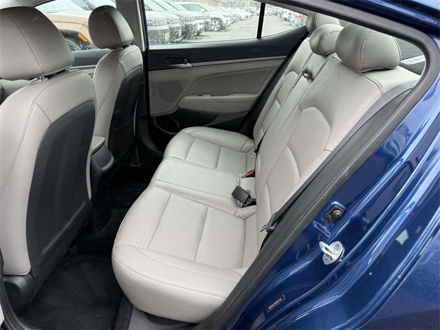 2017 Hyundai Elantra Limited photo 14
