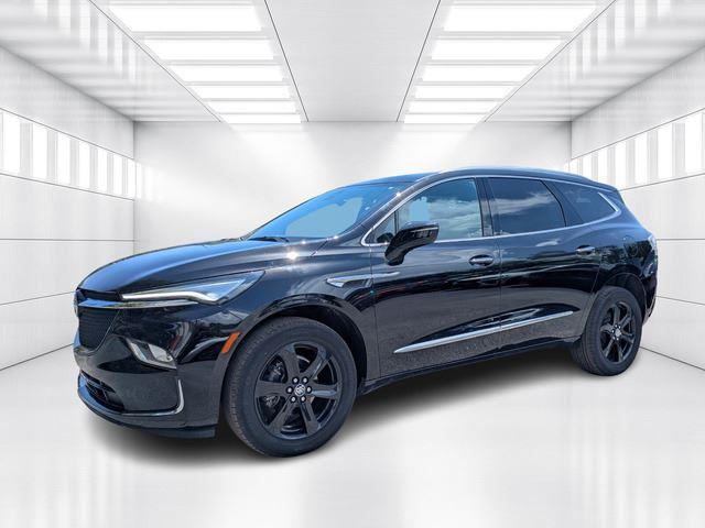 2024 Buick Enclave Essence's photo