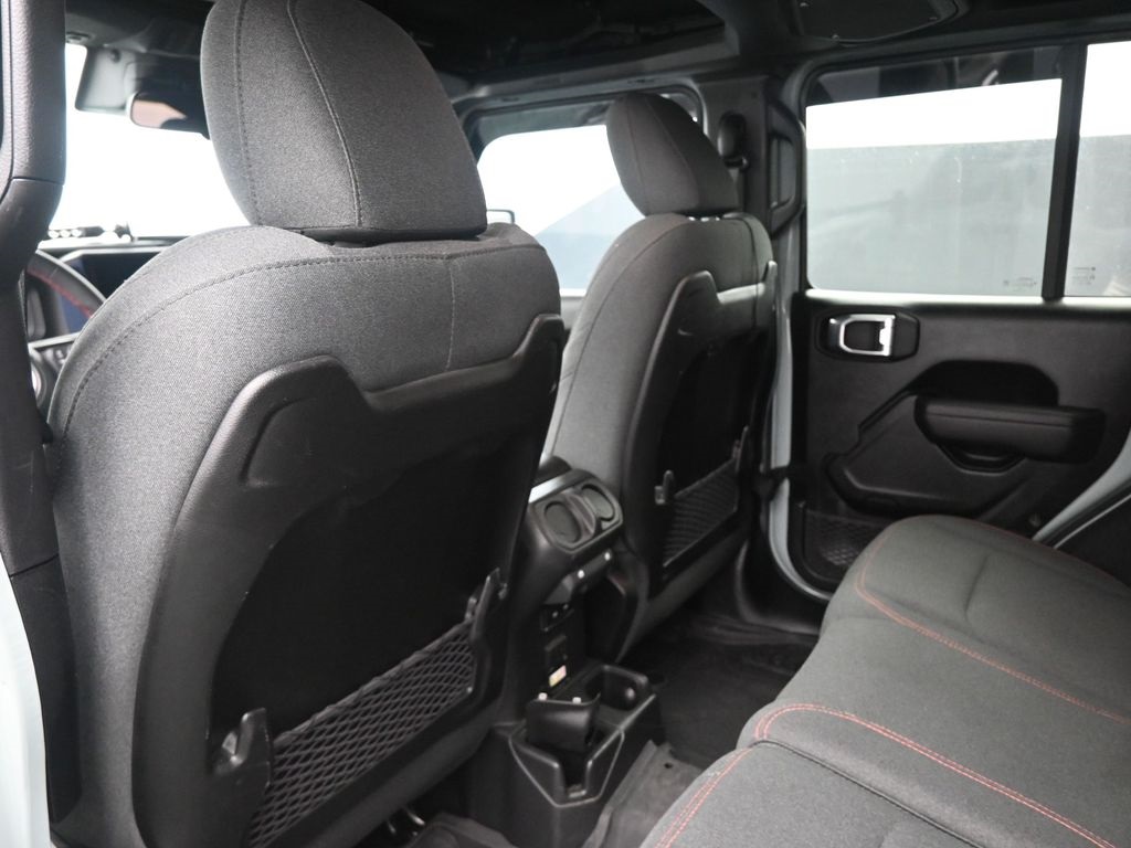 2024 Jeep Wrangler Rubicon photo 9