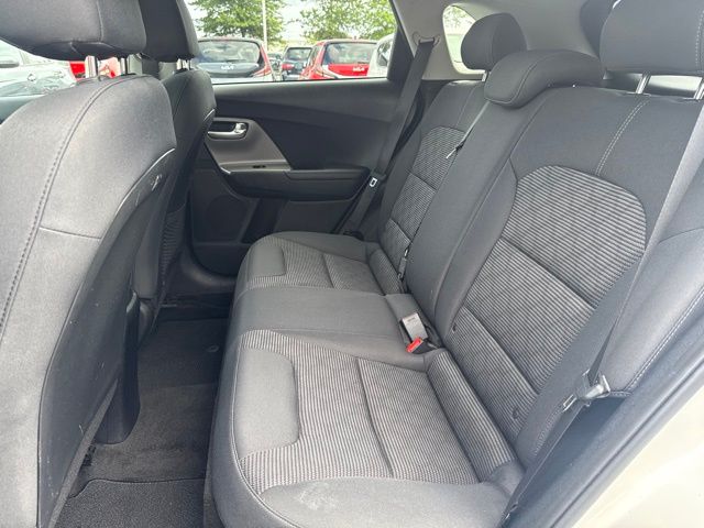 2022 Kia Niro LX photo 12