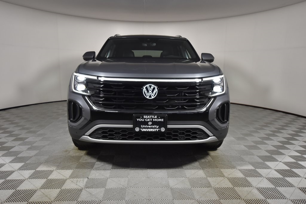 2025 Volkswagen Atlas Cross Sport SE Technology photo 2