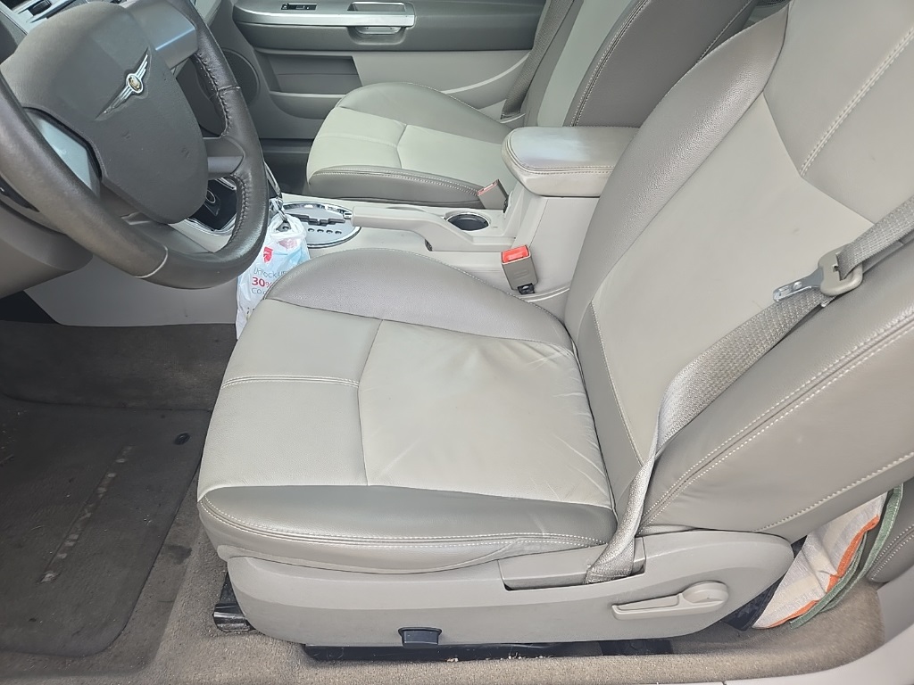 2009 Chrysler Sebring Touring photo 16