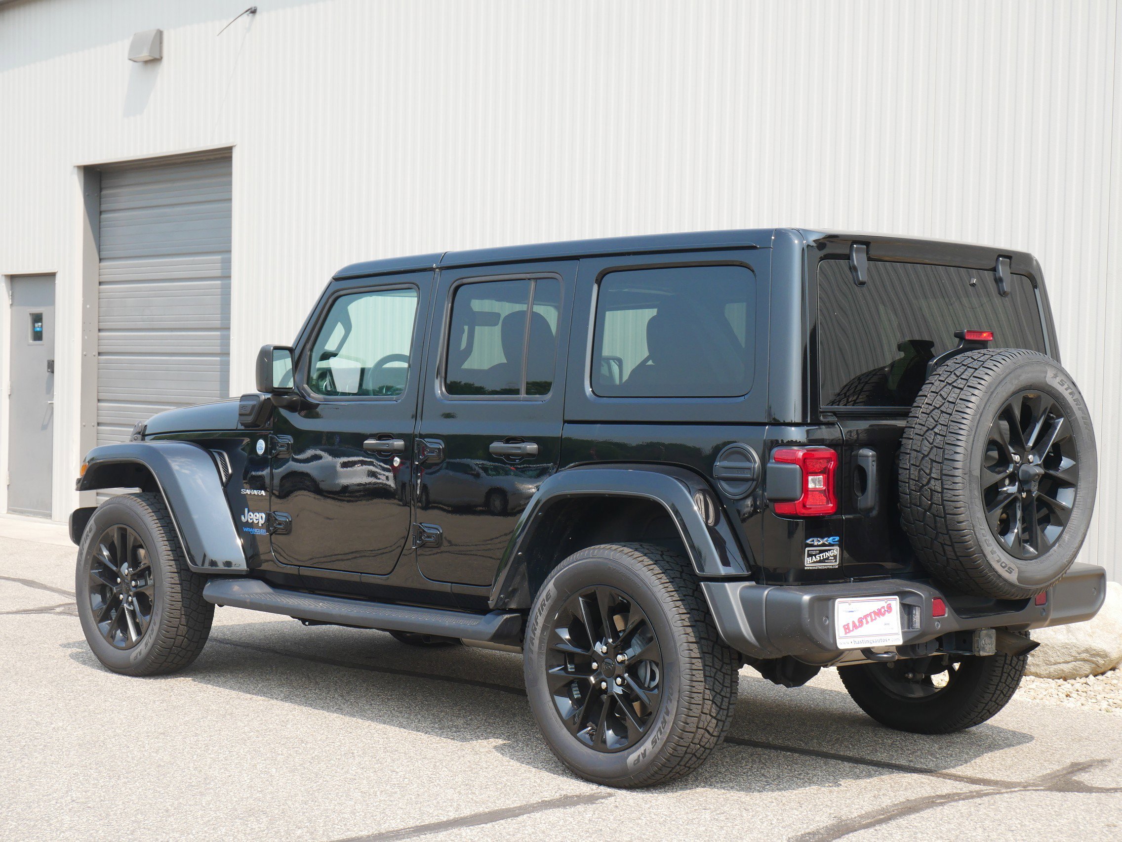 2021 Jeep Wrangler 4xe Unlimited Sahara photo 3