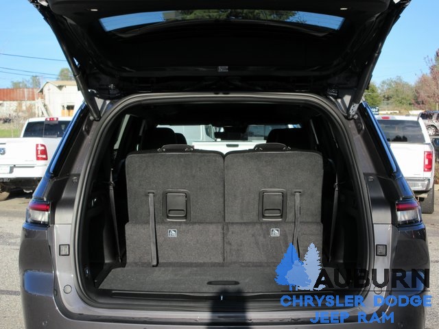 2025 Jeep Grand Cherokee L photo 14