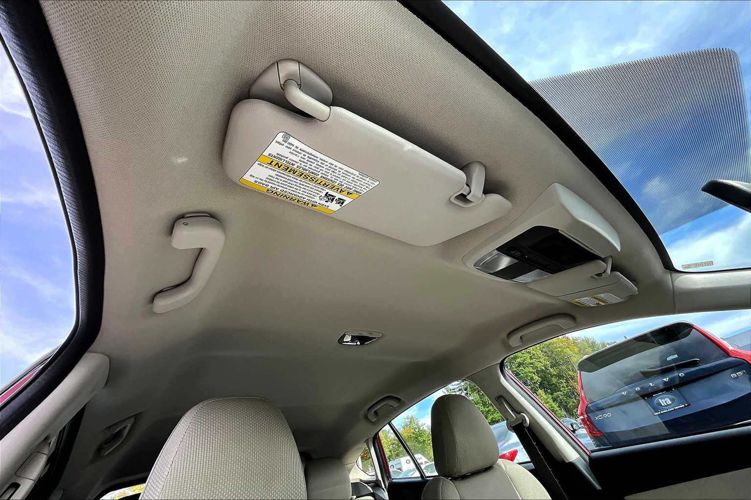 2017 Subaru Impreza Base photo 13