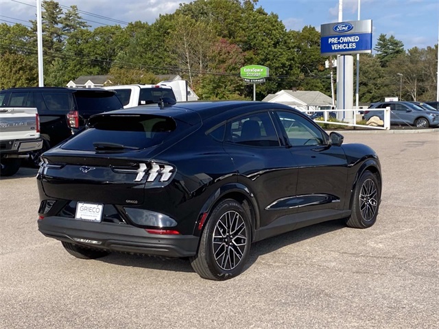 2025 Ford Mustang Mach-E Premium photo 3