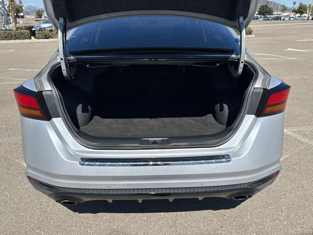 2023 Nissan Altima 2.5 SR photo 20